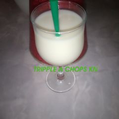 A picture of Pineapple nd coconut drink.