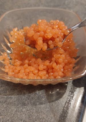 Une photo de Billes de tomate 🍅 basilic en cuisine moléculaire