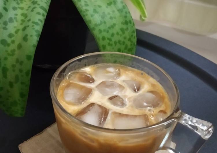 Resep 127. Es Kopi Susu Jujur Enak Anti Gagal