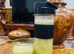 Hình của món Detox dưa leo + táo.