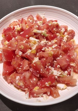 A picture of Salted Egg and Tomato Salad.