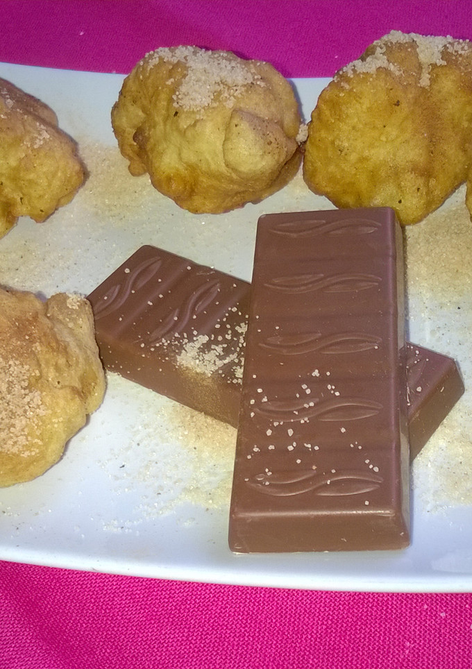 Una foto de Buñuelos de chocolate