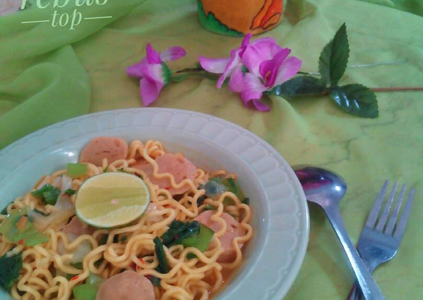 Mie rebus SS (Simpel dan Sedap)