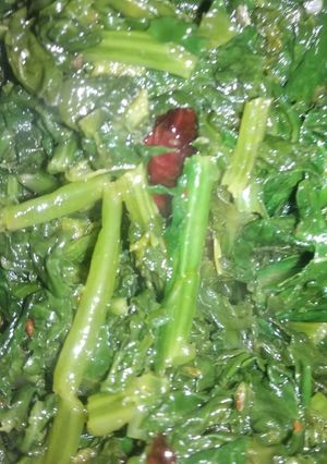सरसों का साग (Sarson ka saag recipe in hindi) रेसिपी मुख्य फोटो