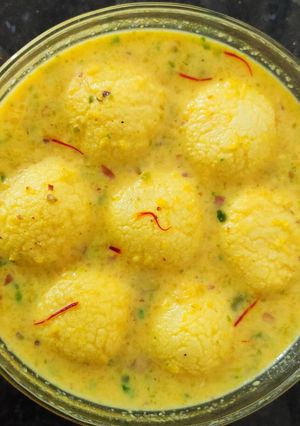 A picture of Instant Rasmalai.
