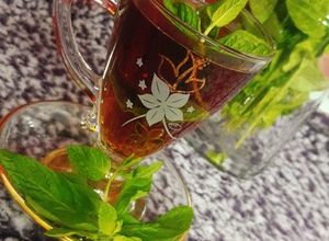 صورة لوصفة شاي مركز وثقيل بالنعنع
