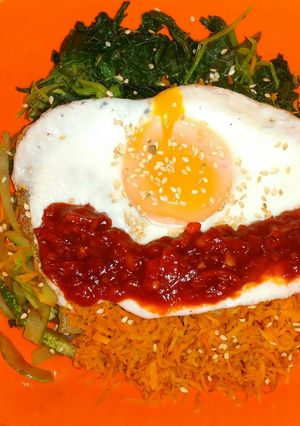 Foto resep Spicy bibimbap with gochujang for diet
