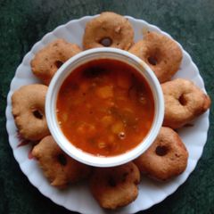 Vada Sambar A picture of Vada Sambar.