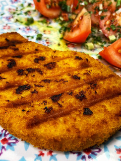 Una foto de Escalope vegetariano en el grill Lékué al microondas