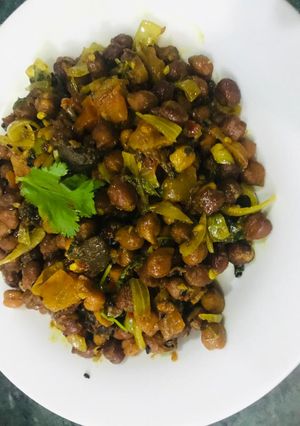 A picture of Chana chaat.