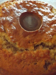 Una foto de Torta-budín de yogurt con semillas de amapolas
