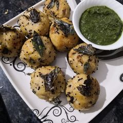 A picture of Steam rice balls(leftover rice).