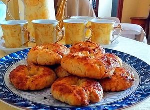Una foto de Rosquillas de matalahúva y limón con costra de panela