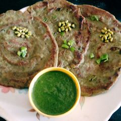 A picture of Healthy tasty delicious green gram(moong) cheela.
