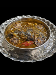 عکسی از دستور قلیه با کله ماهی (دور_نریزیم)