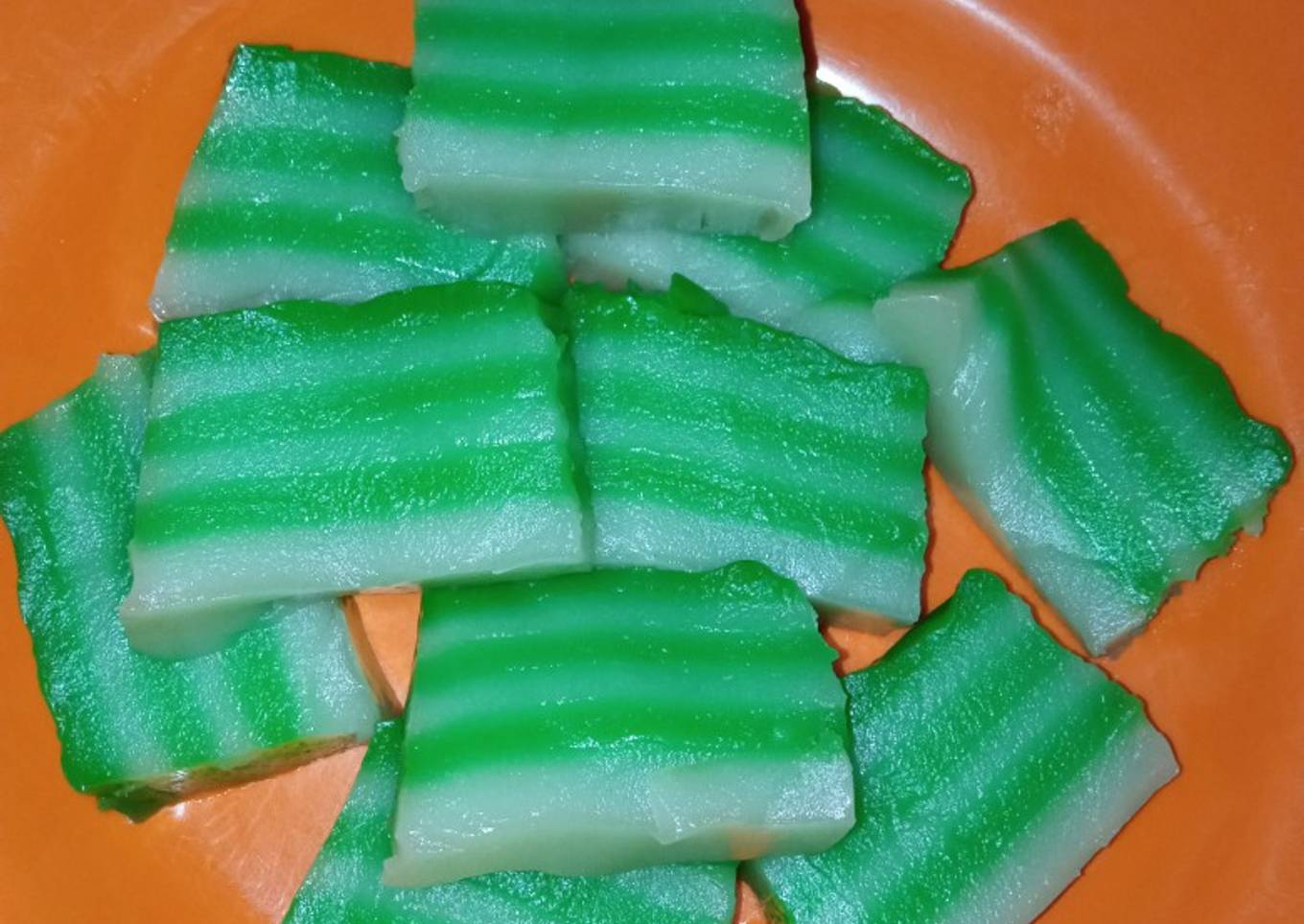 Resep Kue Lapis Legit, gurih, manis 😍😍takaran sendok juga, Lezat
Sekali