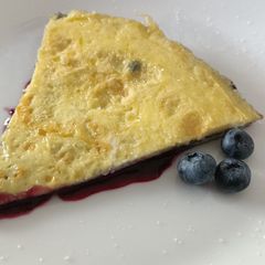 Blueberry omelette A picture of Blueberry omelette.
