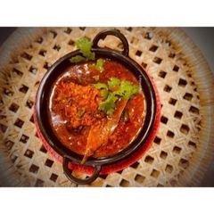 A picture of Arabian Fish Saloni/Salooni: Spicy Fish Curry.