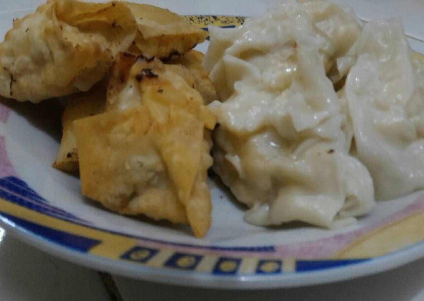 Pansit rebus dan goreng