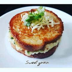 A picture of Garlic bread stuffing.