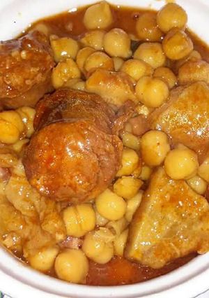 Una foto de Callos con garbanzos