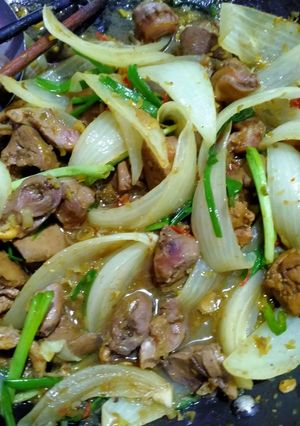 Hình của món Lòng gà xào xả ớt.
