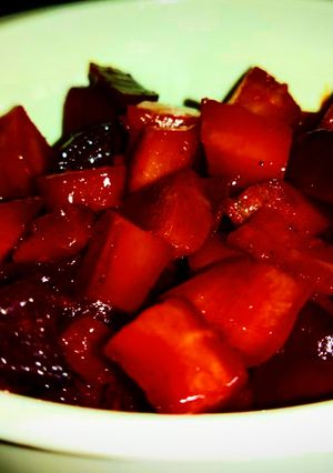 ड्राई गाजर और चुकंदर की सब्जी (dry gajar aur chukandar ki sabzi recipe in Hindi) रेसिपी मुख्य फोटो