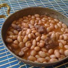 A picture of Red beans and meat stew - yakhnet fassoulia bi lahmeh w riz.