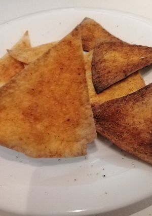 Una foto de Doritos caseros