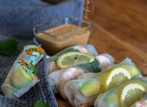 A picture of Peanut sauce dipping for Vietnamese spring rolls.