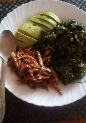 A picture of Fried omena and greens (sukumawiki).