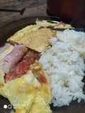 Dos tipos de omelette con o sin cebolla