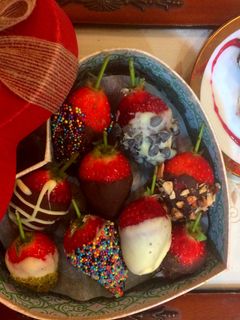 صورة لوصفة الفراولة بالشوكولاته