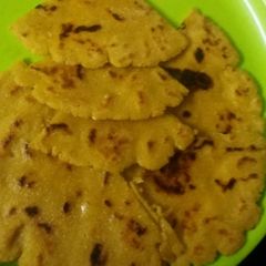 A picture of Makki ki Roti.