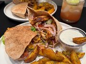 A picture of pita bread and chicken
