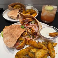 A picture of Chicken Shawarma Pita Pockets.