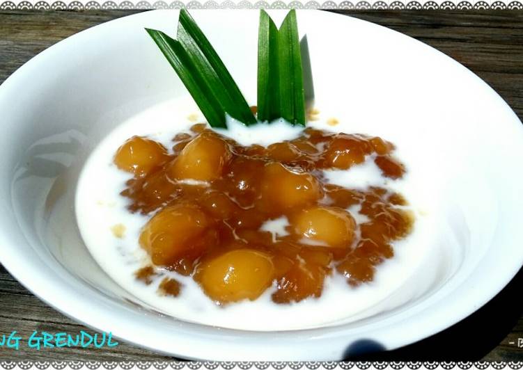 Jenang ngrendul/bubur candil Jenang ngrendul/bubur candil