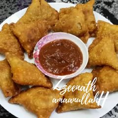 A picture of Whole Wheat Chicken Samosas.