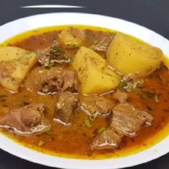 A picture of Degi Aloo Gosht.