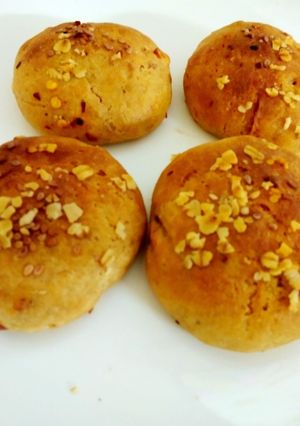 A picture of Oats and wheat flour Mini Burgar bun with stuffed vegitables.