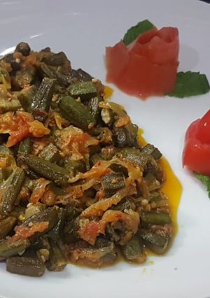 A picture of Bhindi masala karahi.