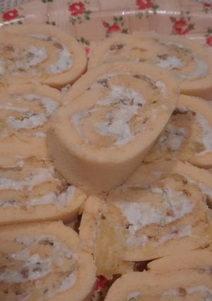 Una foto de Pionono de ananá y queso azul para despedir el año