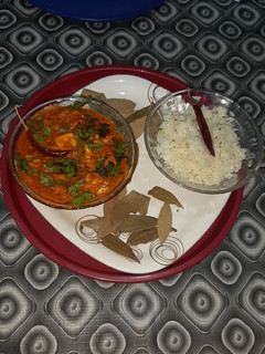 A picture of Kaju and paneer curry.