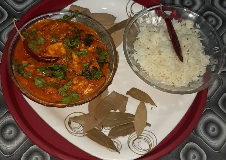 Kaju and paneer curry