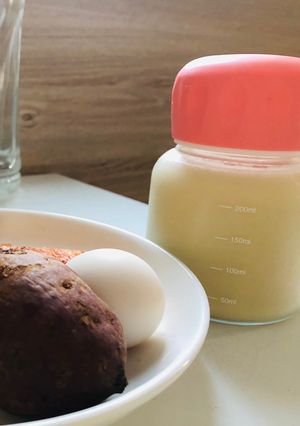 Hình của món Sữa bắp hạnh nhân óc chó.