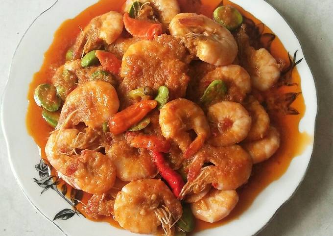 Balado Udang Pete Asam Manis Pedas