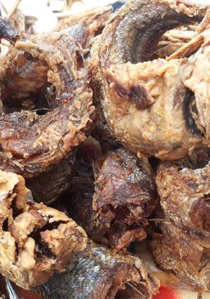A picture of Fried fish.