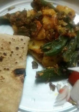 A picture of Masaledar chatpati aloo bhindi.