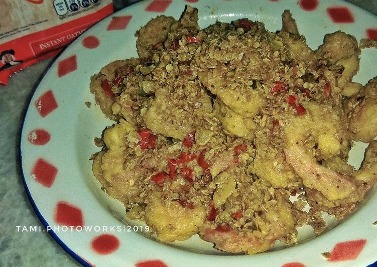 Bagaimana Menyiapkan Udang Goreng Oatmeal, Menggugah Selera