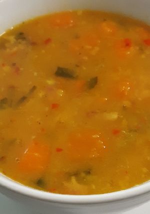 Una foto de Sopa de arvejas amarillas